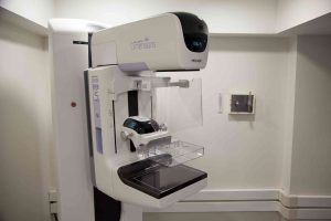 Read more about the article Mammografia – najważniejsze informacje